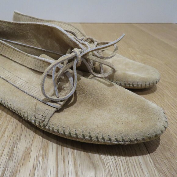 MINNETONKA Moccasin Loafer Fringe Booties Tan Suede Leather Western Casual - Picture 13 of 16